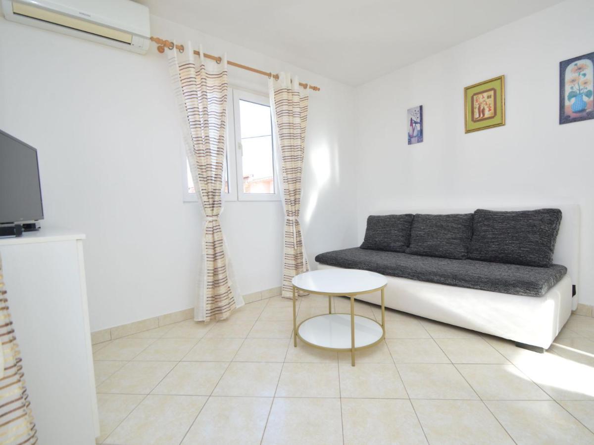 Apartment Ena By Interhome Brodarica  Dış mekan fotoğraf